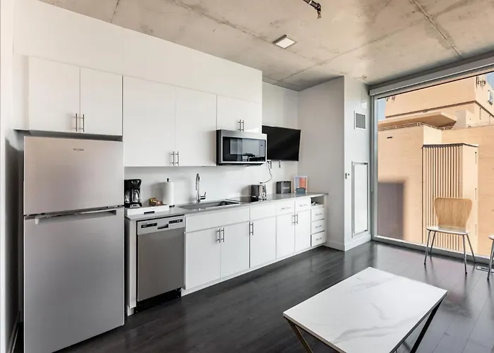 Boulevard Highrise Stu Sky Pool Parking Gym 32 Apartment Phoenix