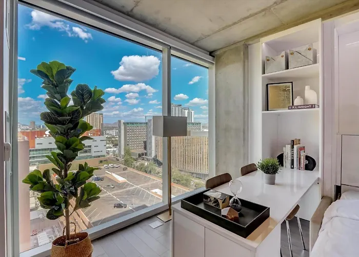 Boulevard Highrise Stu Sky Pool Parking Gym 32 Phoenix
