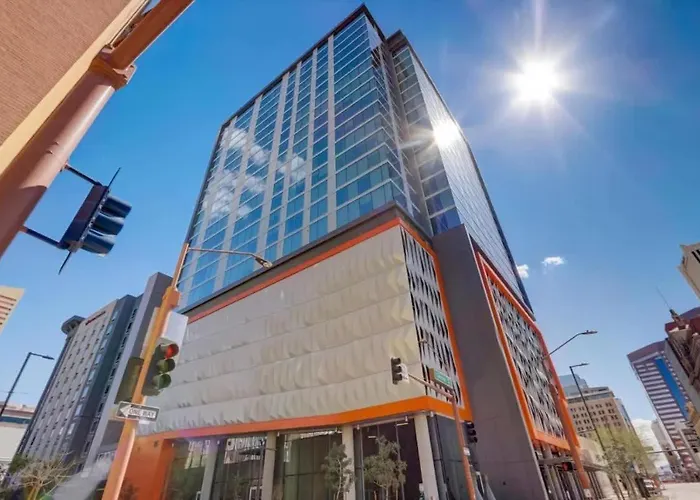 Boulevard Highrise Stu Sky Pool Parking Gym 32 Apartment *