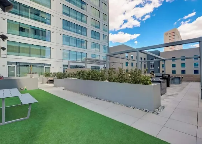 Boulevard Highrise Stu Sky Pool Parking Gym 32 Apartment *